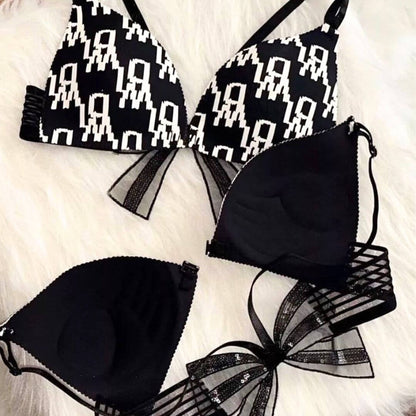 Front open black & white latters bra