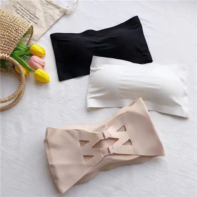 Wireless strapless bra