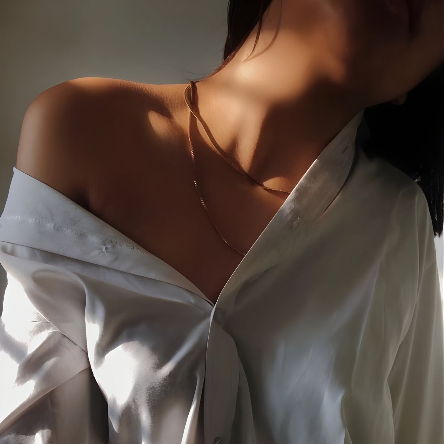 White Off-Shoulder T-Shirt Chain Strap Top
